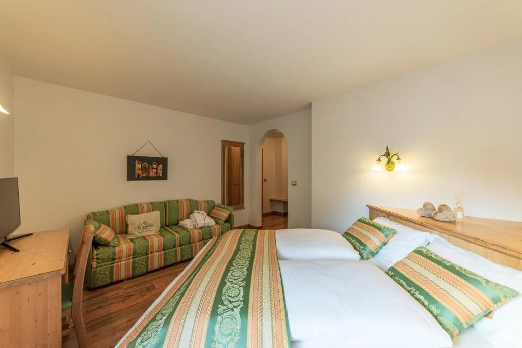 Camera Tripla Classic — Hotel Garden