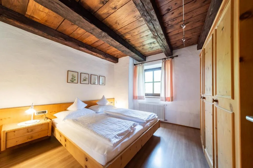 Camera Tripla Comfort con Doccia — B&B Unterhabsbergerhof