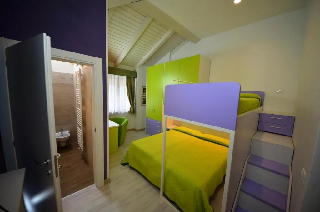 Camera Tripla Comfort — Family Hotel Primavera