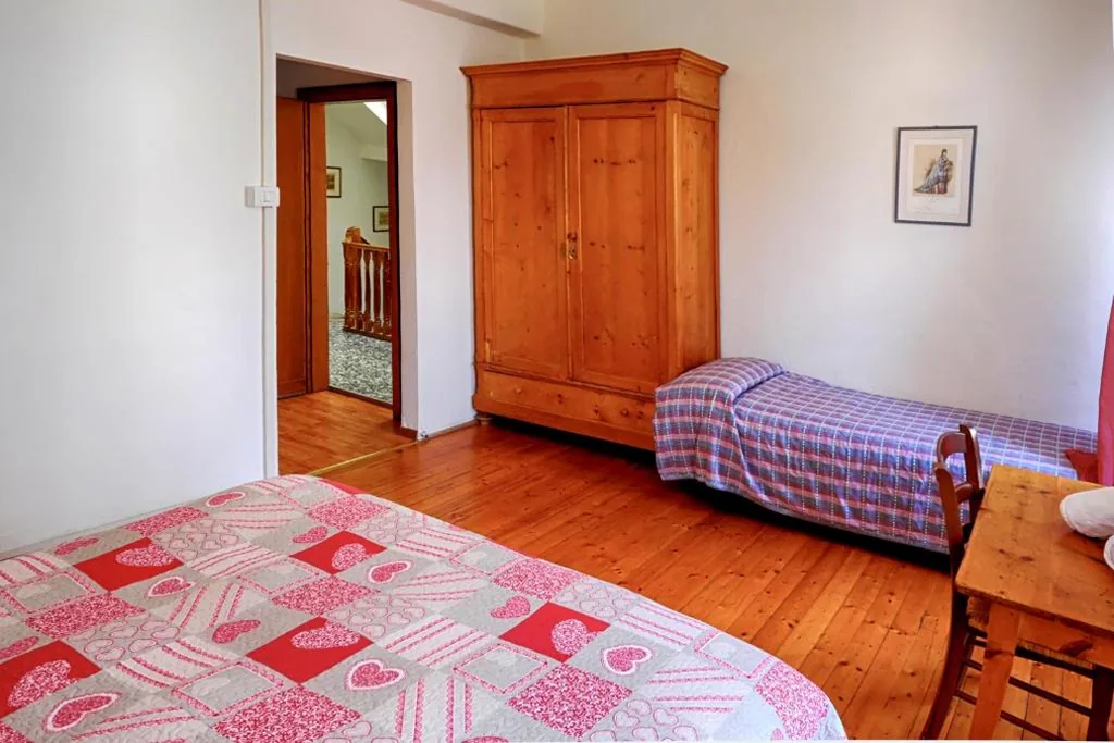 Camera Tripla con Bagno Privato — Albergo La Montanara