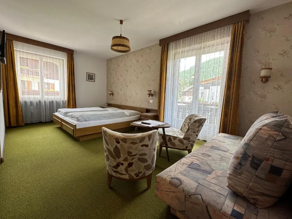 Triple Room with External Private Bathroom — APARTMENTS Gasser