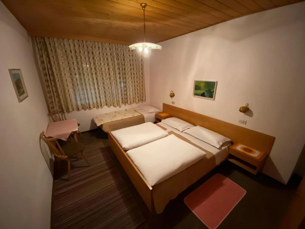 Camera Tripla con Bagno Privato — Gasthof Albergo Ressmair