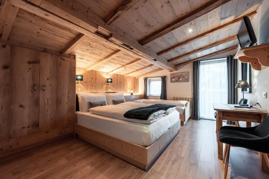 Camera Tripla con Balcone — Albergo Majorka