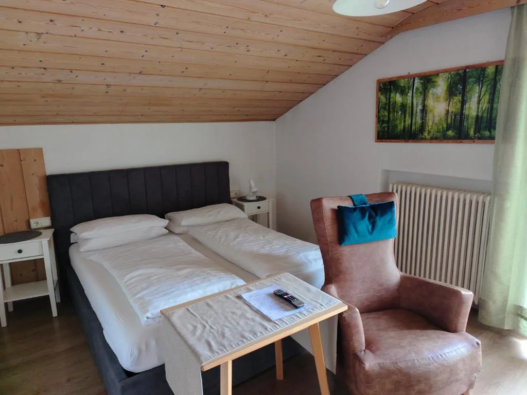Camera Tripla con Balcone — Garni Hattlerhof B&B