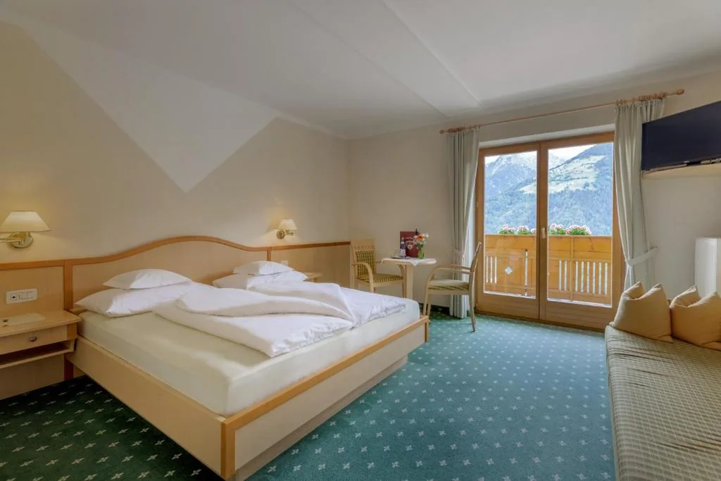 Camera Tripla con Balcone — Hotel Garni Alpes