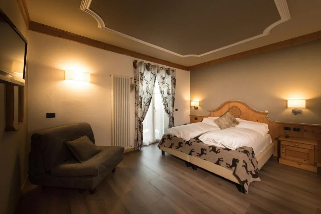 Camera Tripla con Balcone — Hotel Patrizia Dolomites Glamour