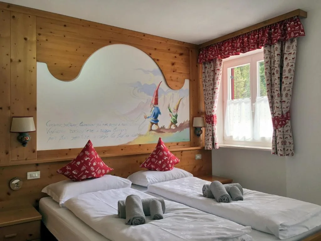 Camera Tripla con Vasca — Rifugio Monti Pallidi