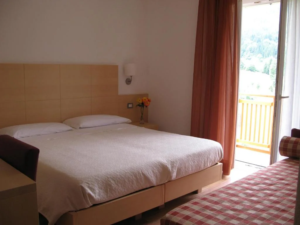 Triple Room with View — Alphotel Milano