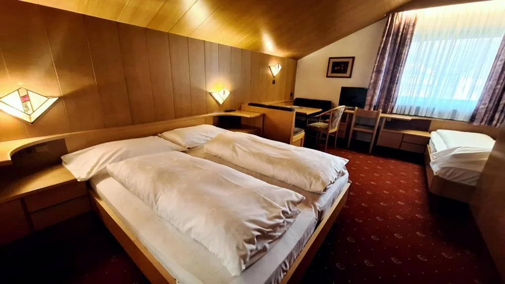 Triple Room with Mountain View — Hotel Hubertushof