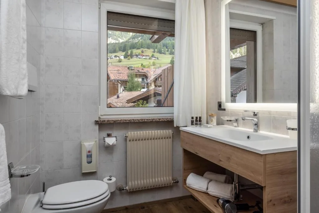 Camera Tripla Deluxe — Hotel Ramon