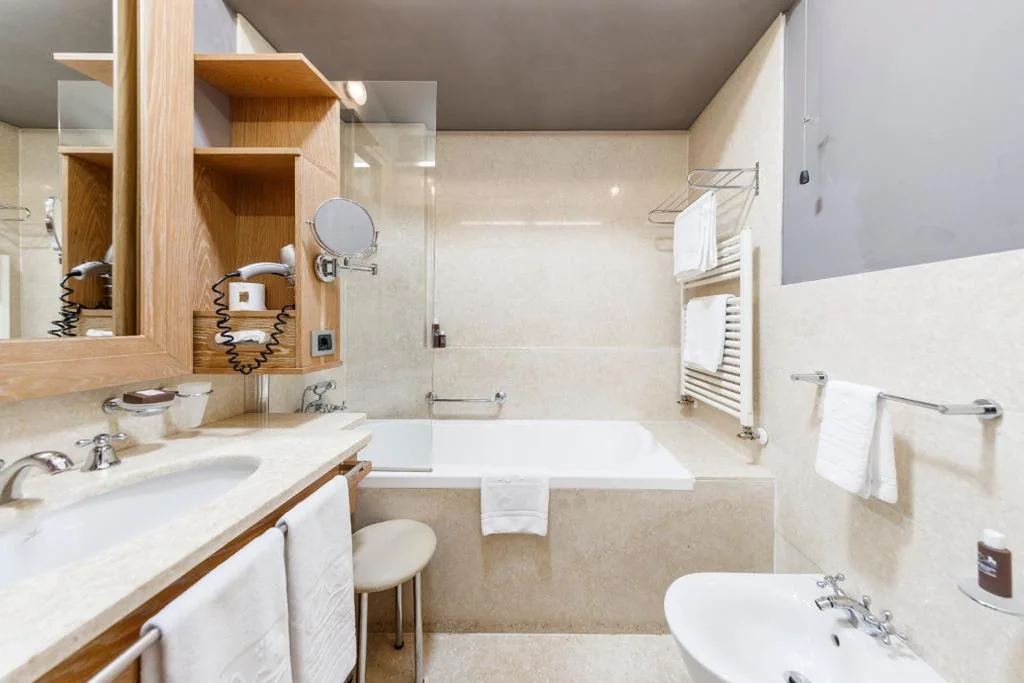 Camera Tripla Deluxe — Hotel Spinale