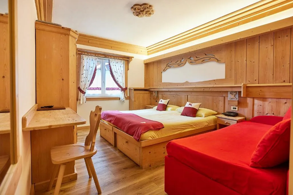 Economy Triple Room — Hotel Aurora