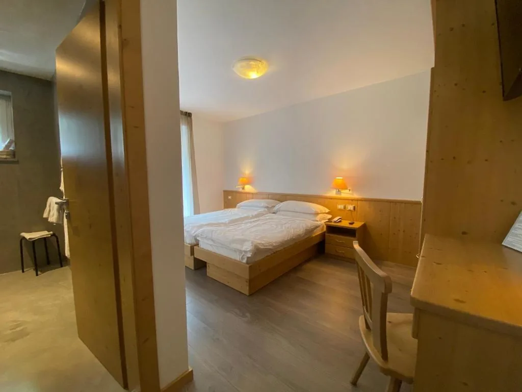 Camera Tripla — Fedaia Joy B&B