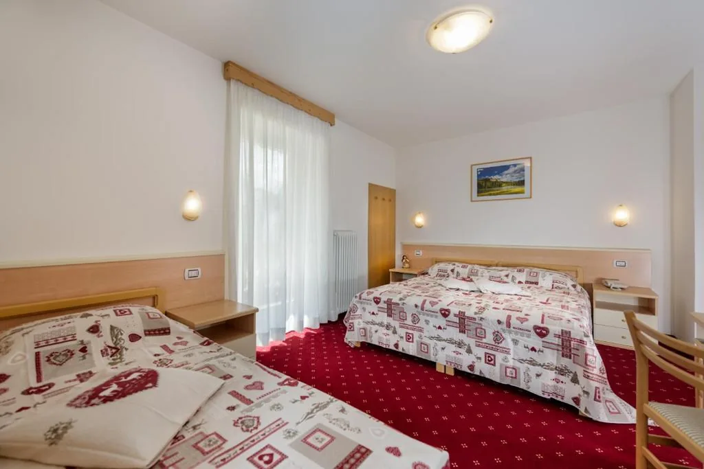 Triple Room — Garni Ciamorc