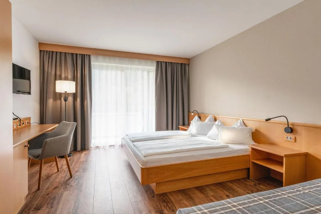 Triple Room — Hotel Brenner – Stop & Go