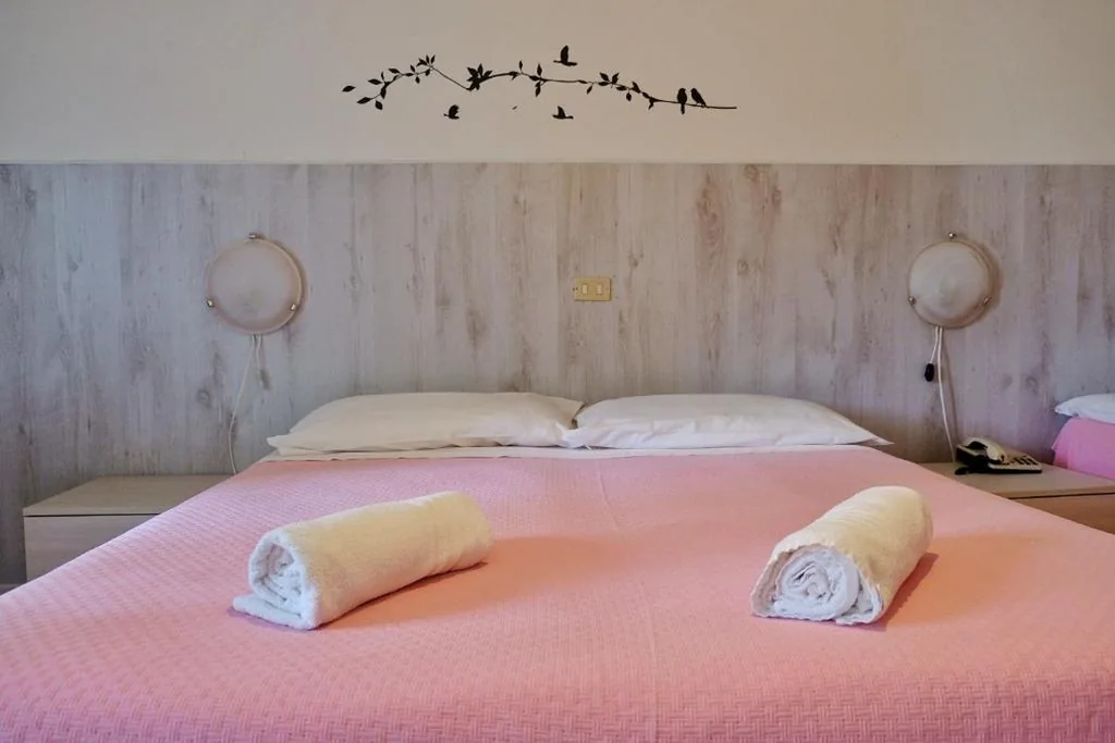 Triple Room — Hotel Dolomiti