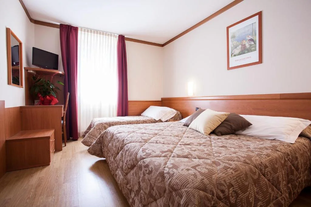 Camera Tripla — Hotel Vittoria