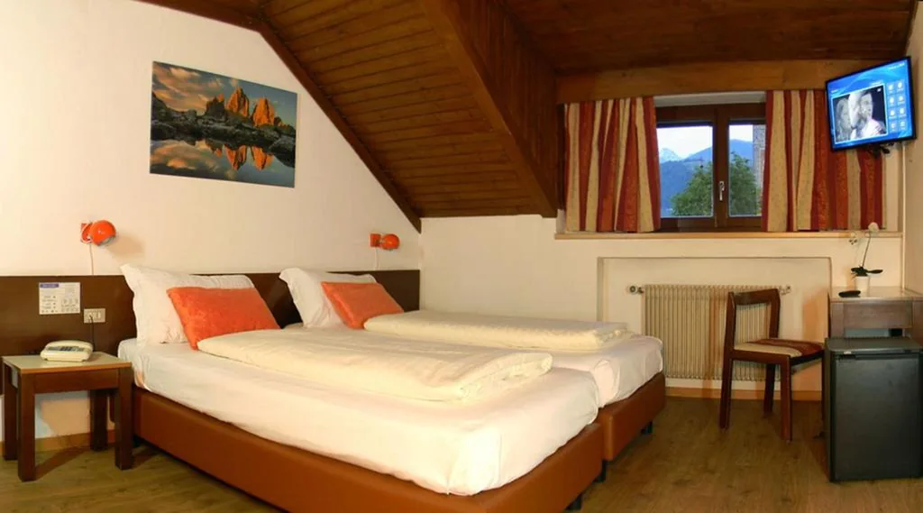Standard Triple Room — Hotel Bologna