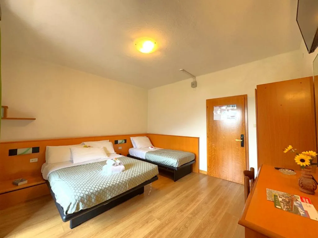 Camera Tripla Standard — Hotel Excelsior
