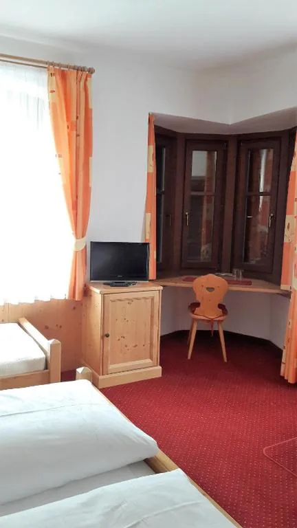 Standard Triple Room — Hotel Restaurant Schaurhof