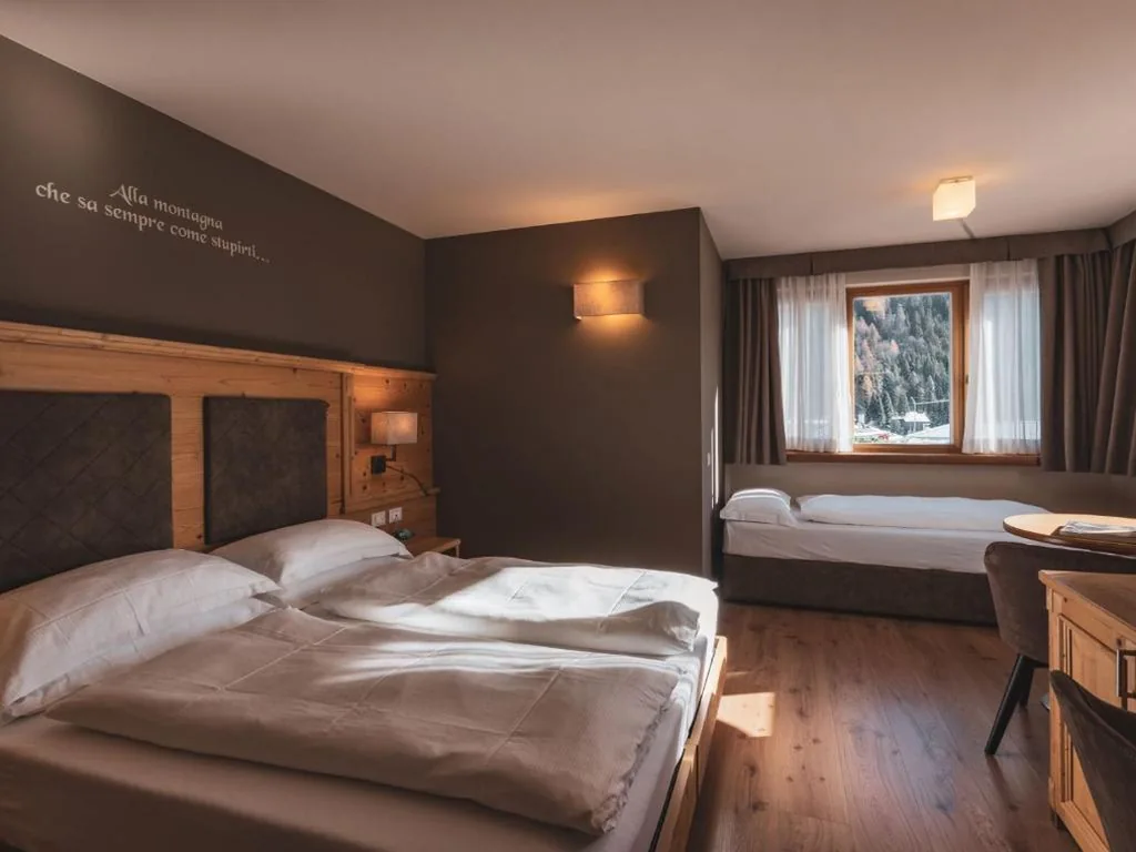 Camera Tripla Superior — Hotel Crozzon