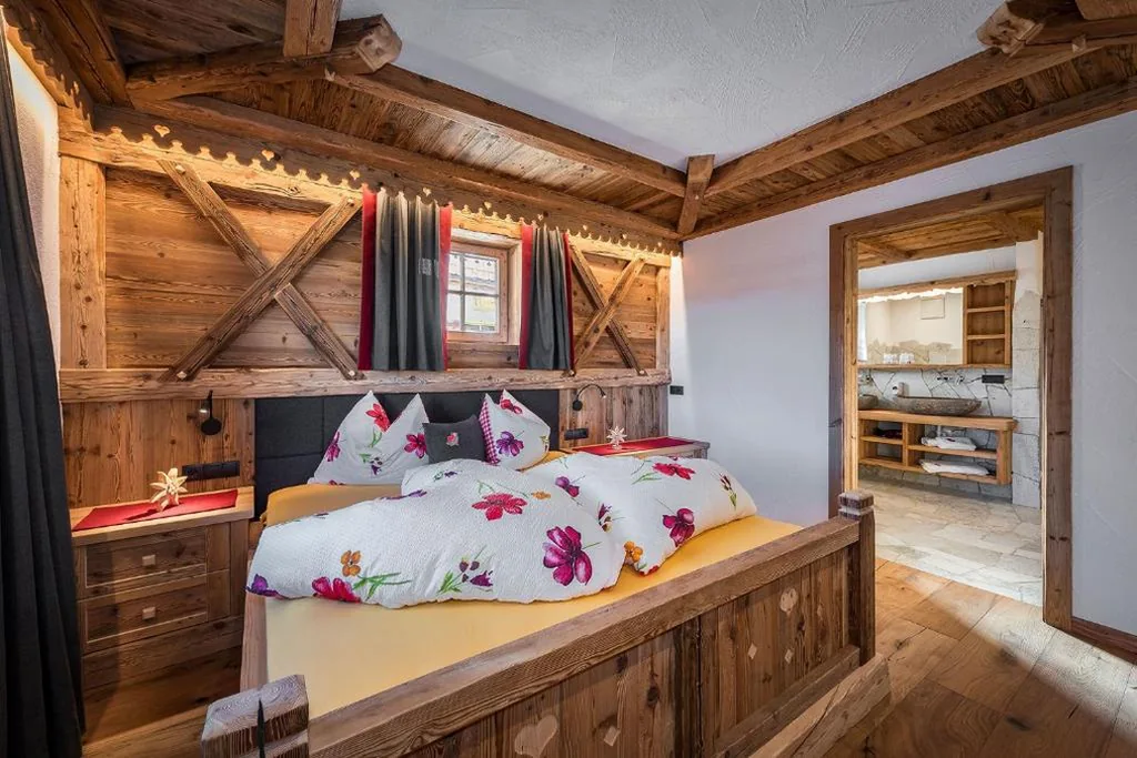 Chalet with 2 Bedrooms — Chalets Almdorf Haidenberg