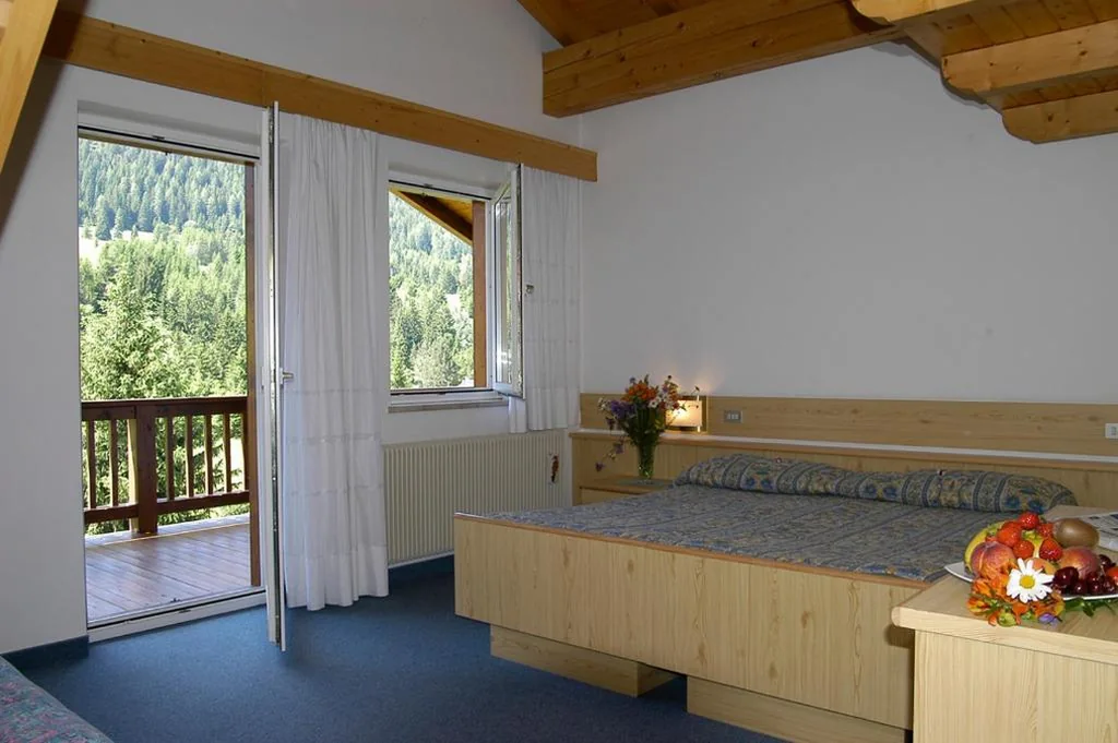 Debra Park Hotel