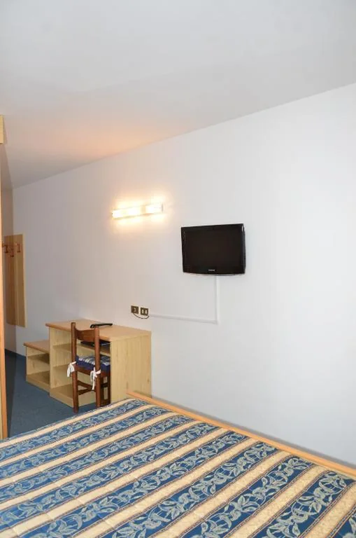 Debra Park Hotel — foto 5