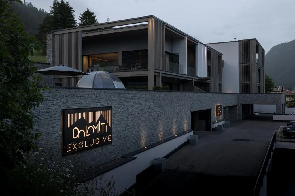 DOLOMITI EXCLUSIVE YOUR MOUNTAIN SUITE