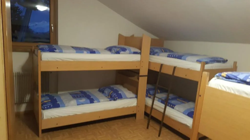 Dormitorio Misto con 8 Letti — Panorama Restaurant Sterzingerhaus 1.930m
