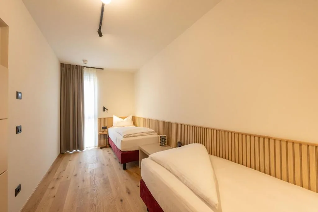 Etra Suites & Apartments