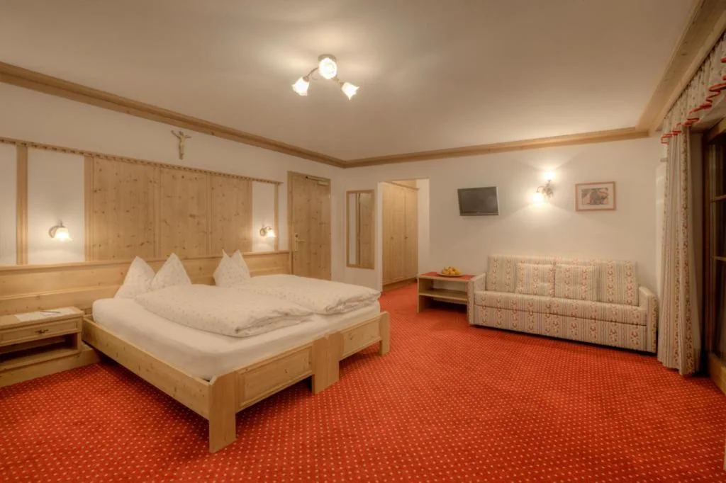 Hotel Ciasa Ai Pini — foto 7