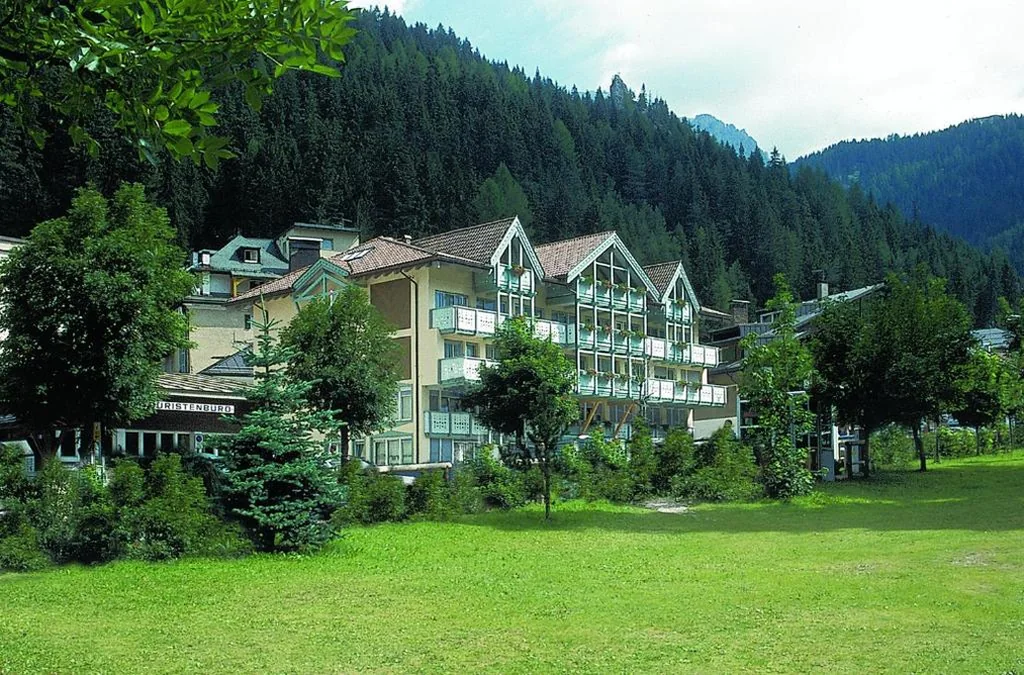 Hotel Dolomiti Schloss — foto 7