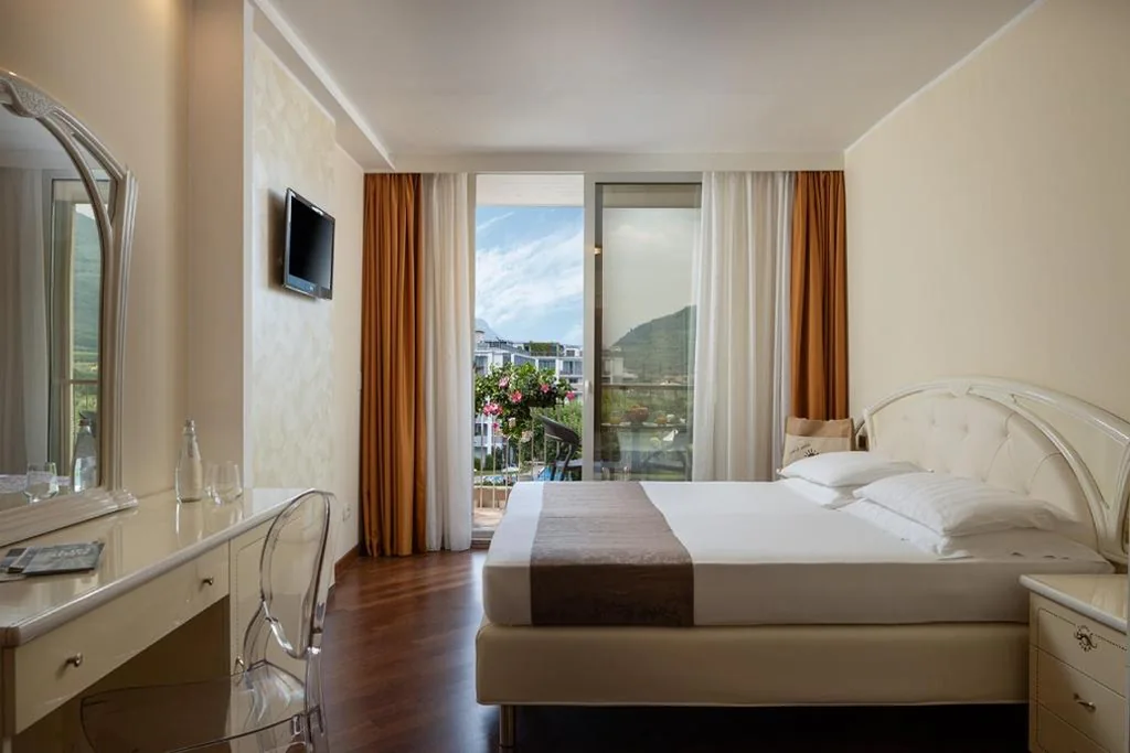 Hotel Savoy Palace – Tonelli Hotels