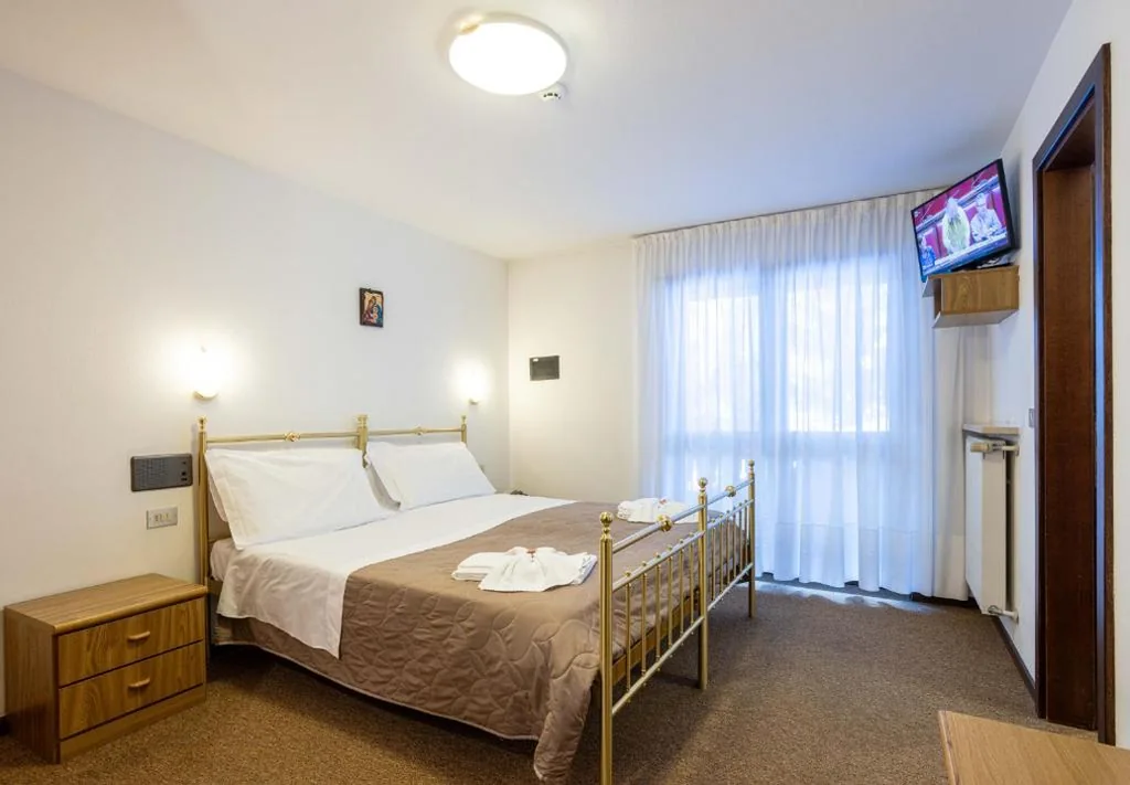 Hotel Sella Ronda Serenella – A 50 mt dalle piste da sci — foto 4