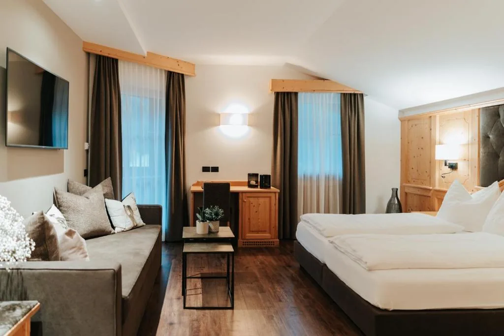 Junior Suite (2 Adulti) — B&B Hotel Mirabel