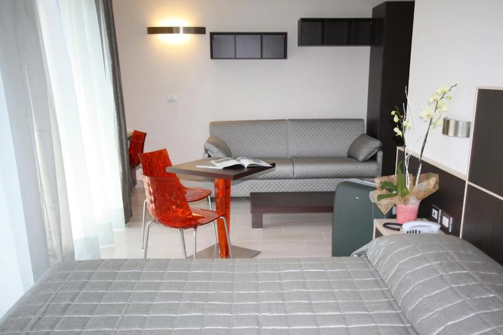 Junior Suite with Spa Access — Hotel Garnì Corallo