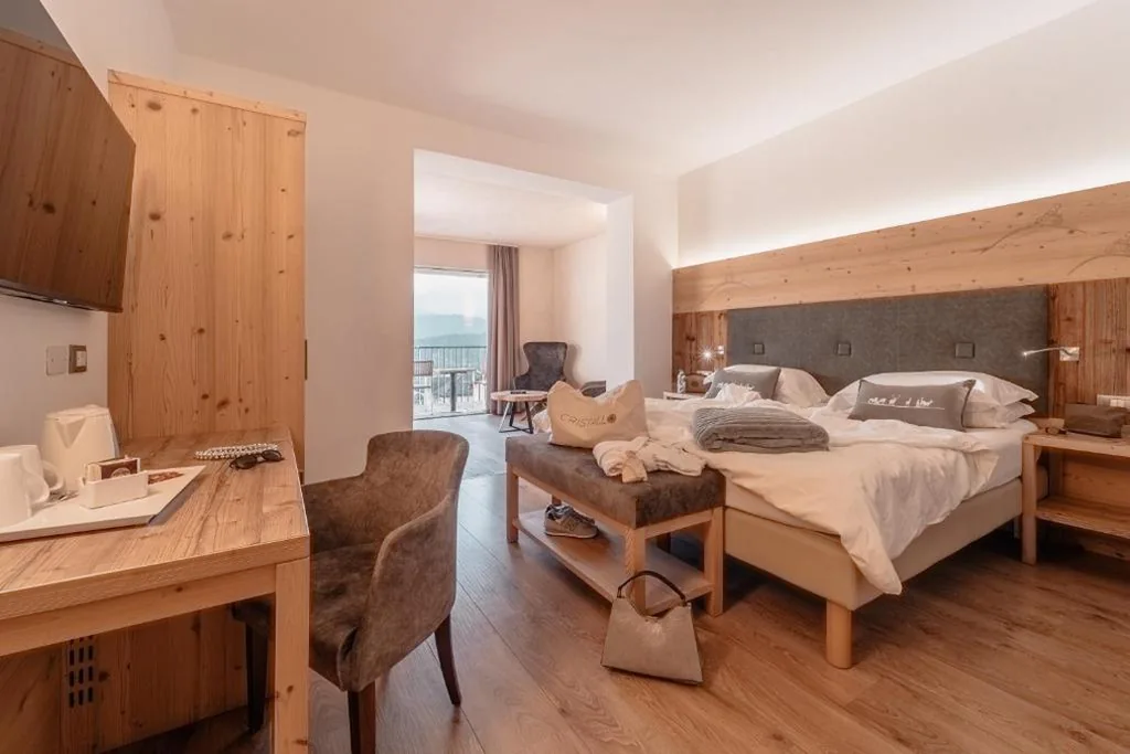 Junior Suite with Balcony — Cristallo Sport & Wellness Hotel