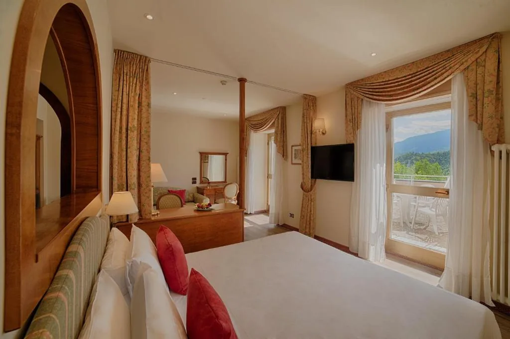 Junior Suite with Balcony and Spa Access — Bellavista Relax Hotel