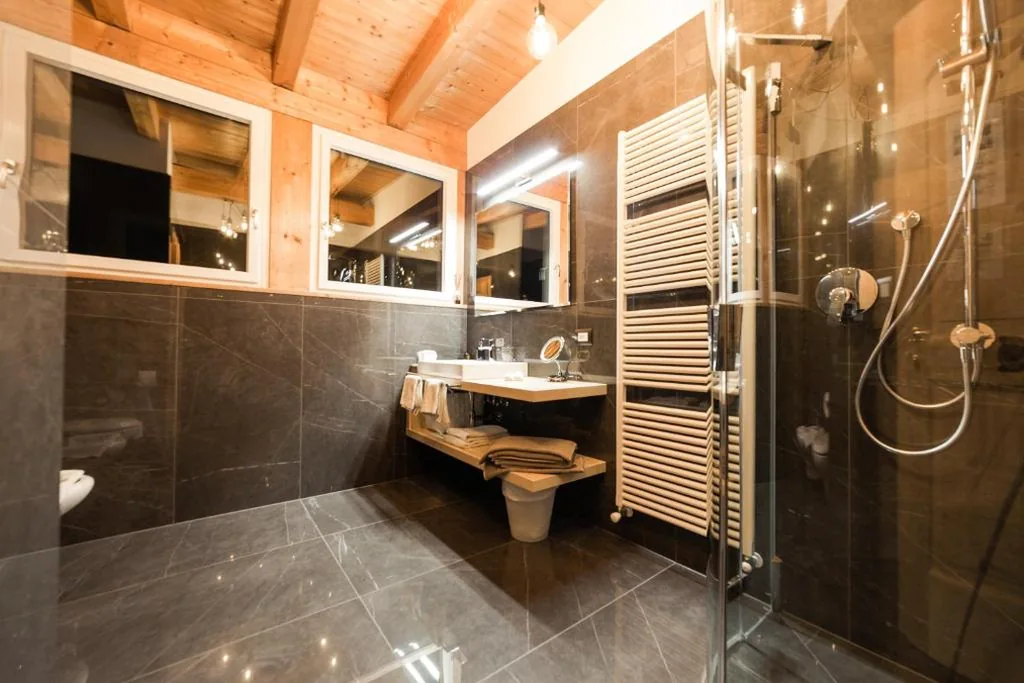 Junior Suite con Balcone — Garnì Villa Erna