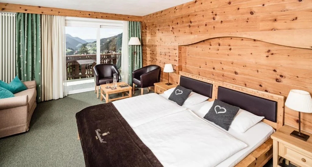 Junior Suite con Balcone — Hotel Continental Dolomites