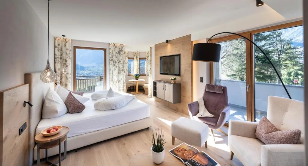 Junior Suite with Balcony — Hotel Sonnbichl