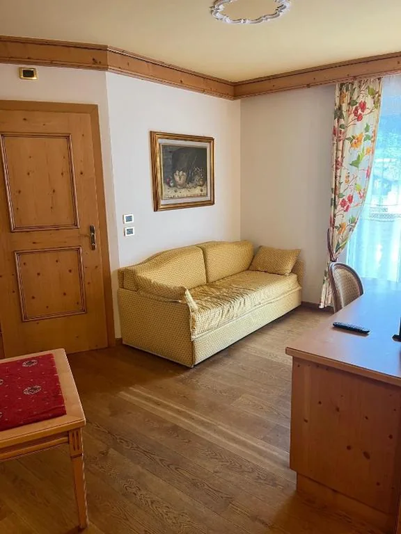 Junior Suite con Balcone — Park Hotel Aurora