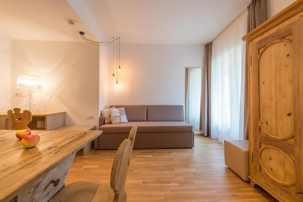 Junior Suite con Balcone — Tirolerin Garni Hotel