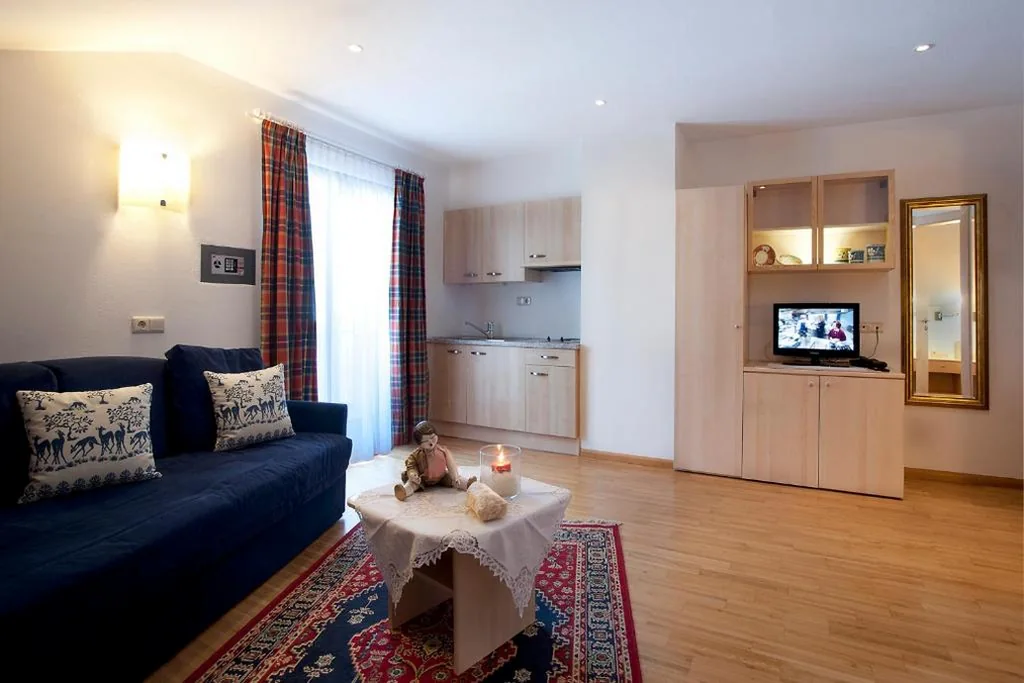 Junior Suite con Doccia — Hotel Italia