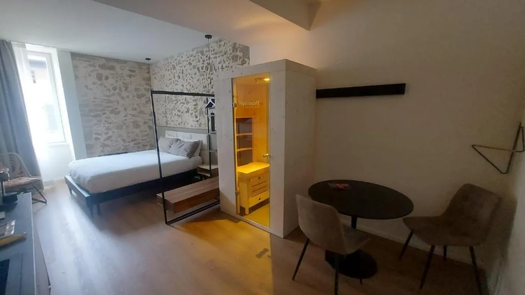 Junior Suite con Sauna — The Place – Only Self Check-in – No Reception
