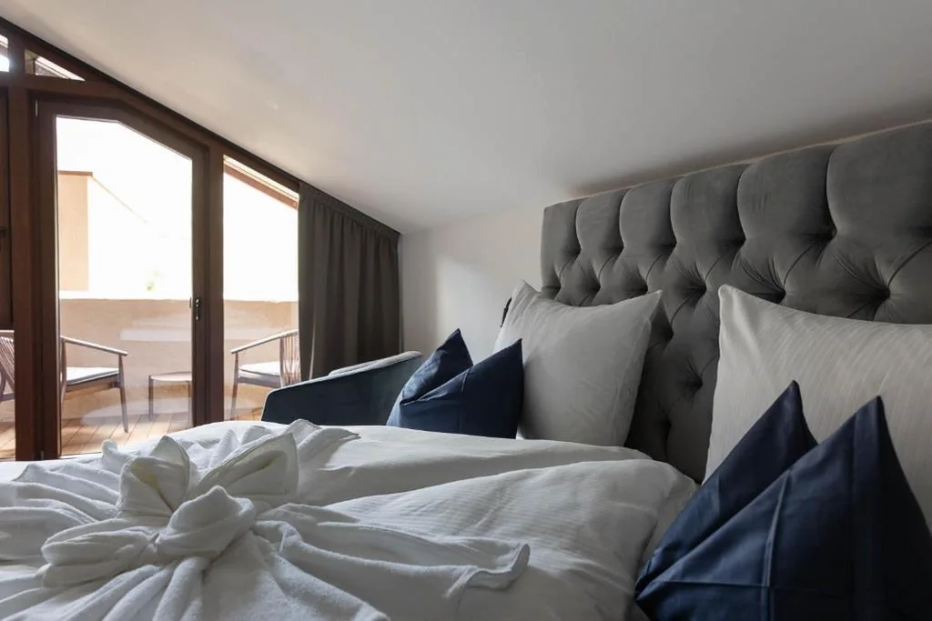 Junior Suite with Terrace — Ansitz Battisti Suites