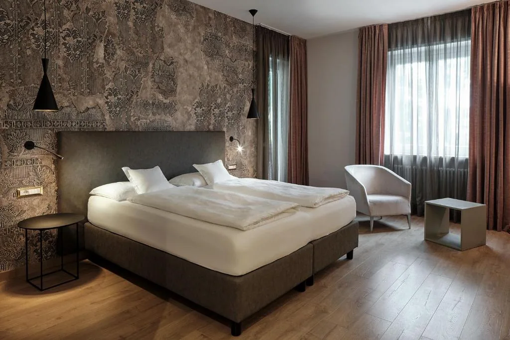 Junior Suite with Pool View — Windsor Merano Hotel & Suites