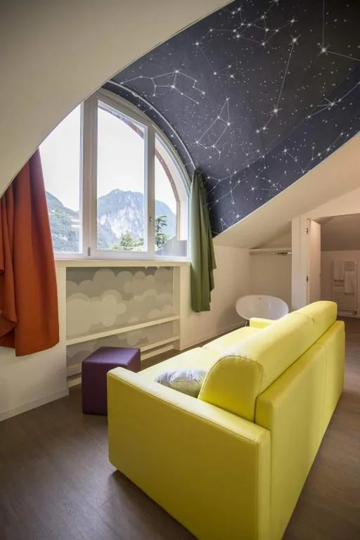 Junior Suite Deluxe — Holiday IV Gardan