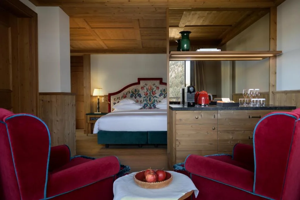 Junior Suite Deluxe — Hotel Tyrol